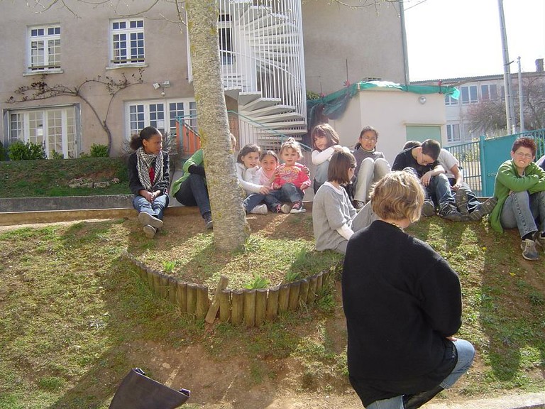 000B SOLIDARITE 2B Solidarite Mme Hulot.JPG