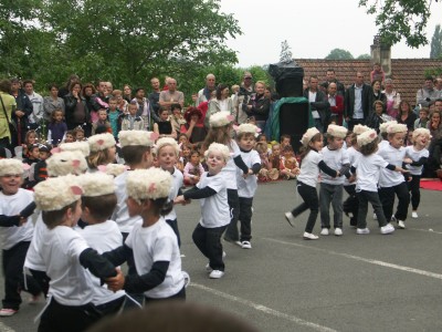 Moutons dans le pre (8).JPG