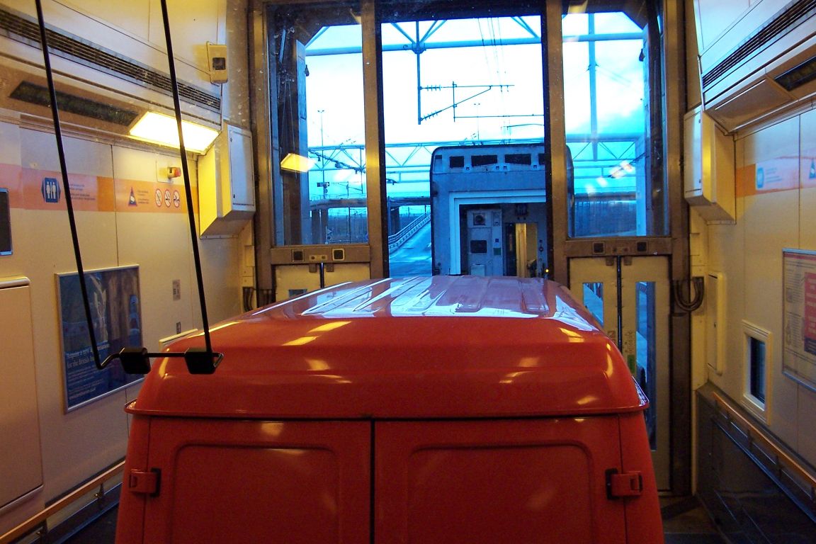 Entree du car dans le shuttle