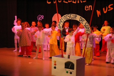 spectacle primaire0059.JPG