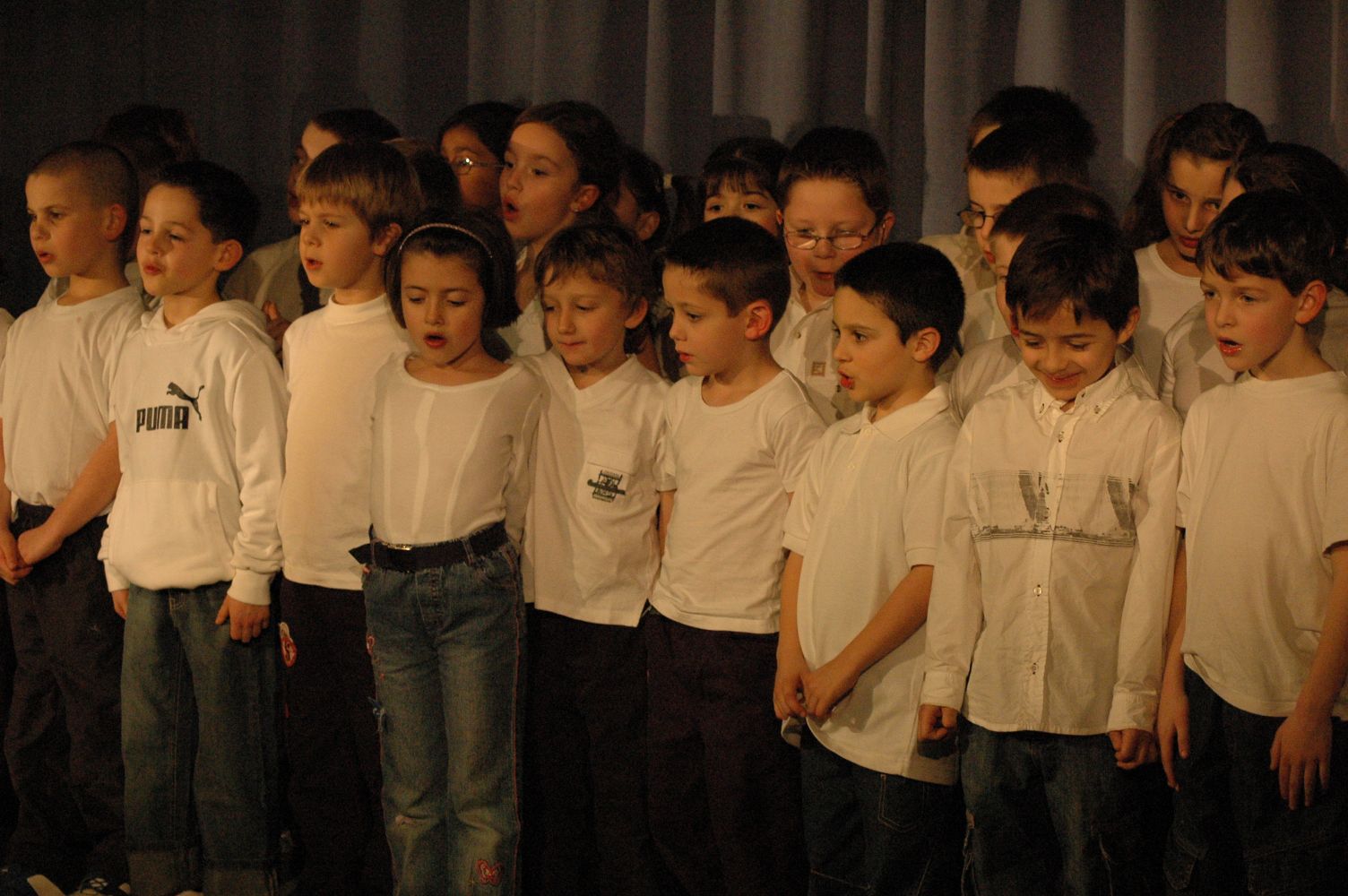 spectacle primaire0137.JPG