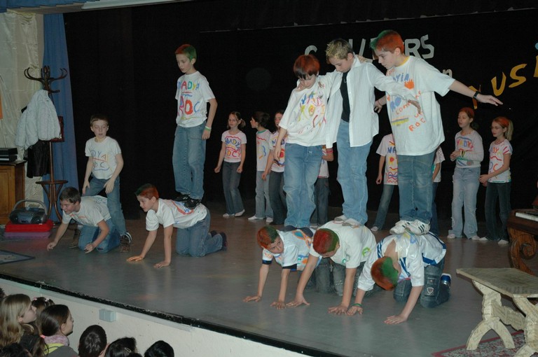 spectacle primaire0261.JPG