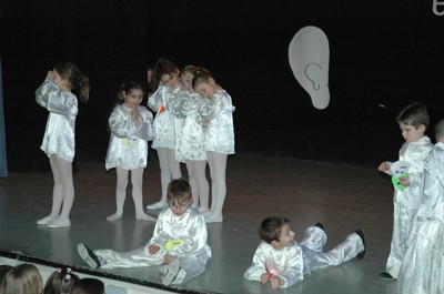 spectacle primaire0302.JPG