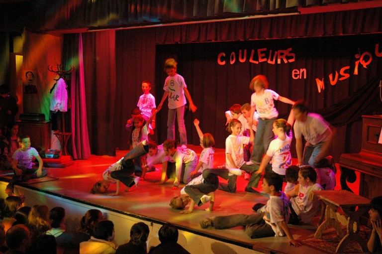spectacle primaire0032.JPG