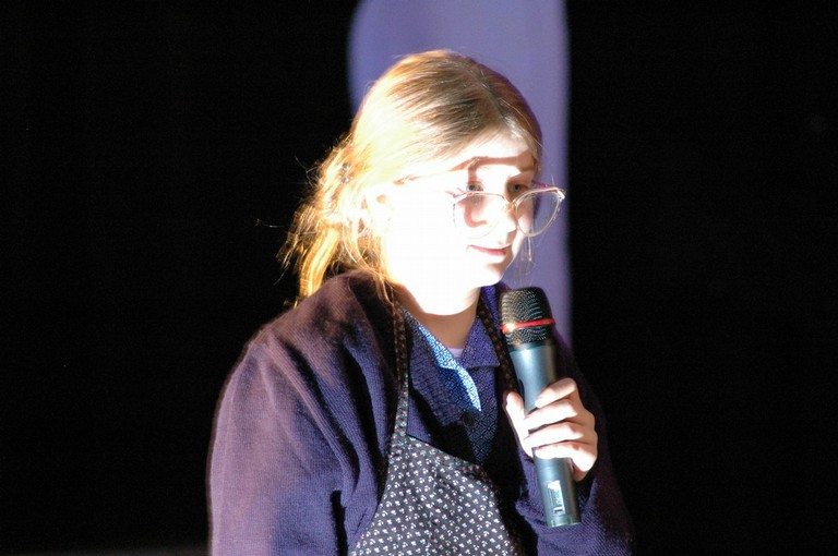 spectacle primaire0034.JPG