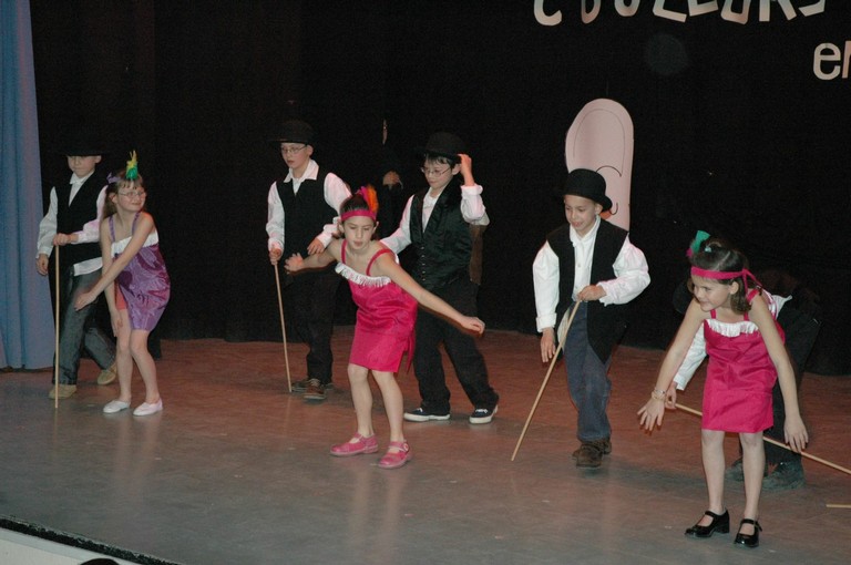 spectacle primaire0043.JPG