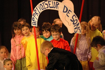 spectacle primaire0058.JPG