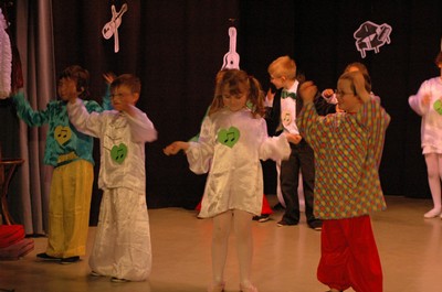 spectacle primaire0064.JPG