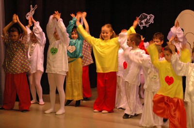 spectacle primaire0066.JPG