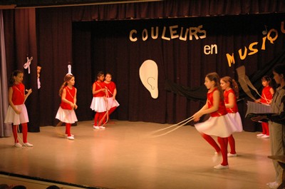 spectacle primaire0069.JPG