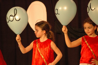 spectacle primaire0080.JPG