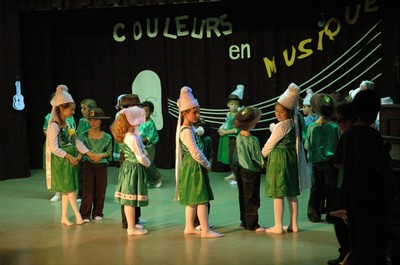 spectacle primaire0098.JPG