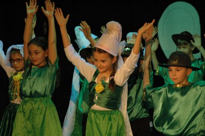 spectacle primaire0106.JPG