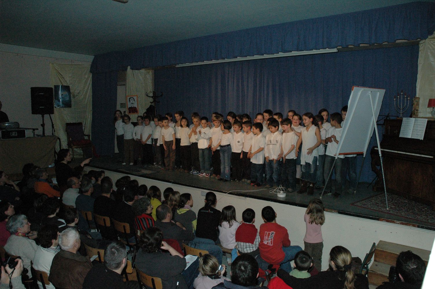 spectacle primaire0141.JPG