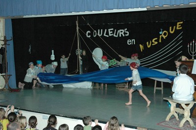 spectacle primaire0144.JPG