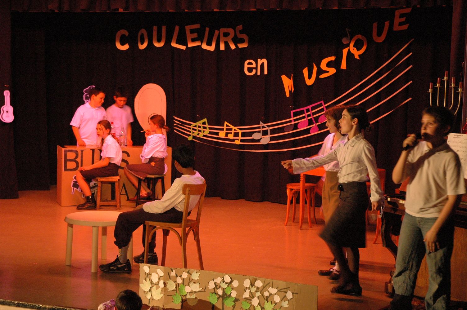 spectacle primaire0177.JPG