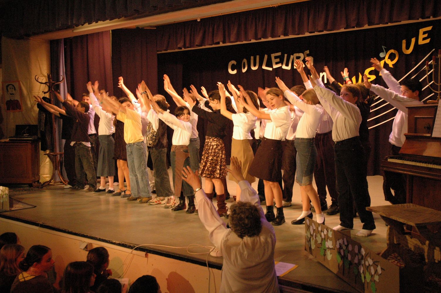 spectacle primaire0188.JPG