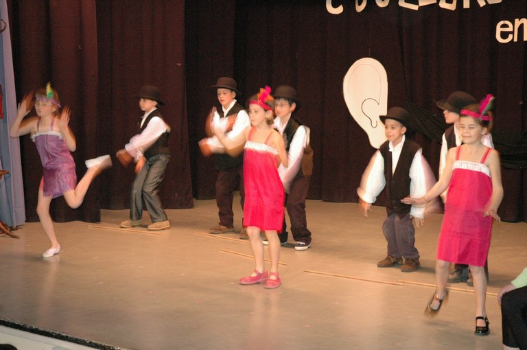 spectacle primaire0295.JPG
