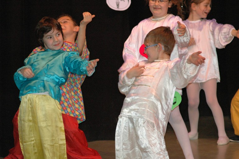 spectacle primaire0309.JPG