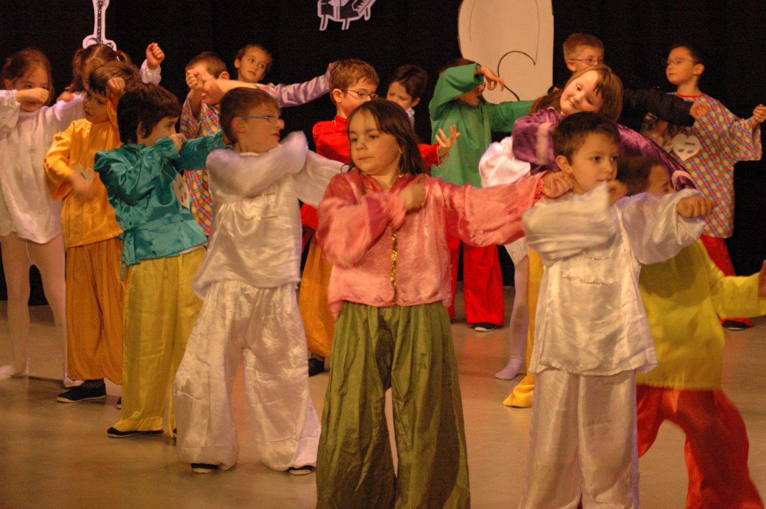 spectacle primaire0311.JPG