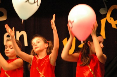 spectacle primaire0325.JPG