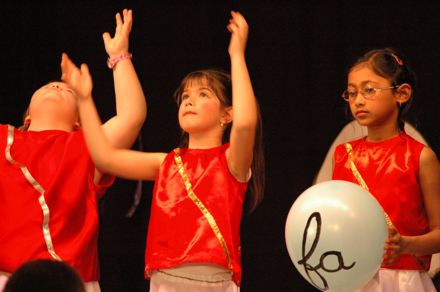 spectacle primaire0330.JPG