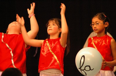 spectacle primaire0330.JPG