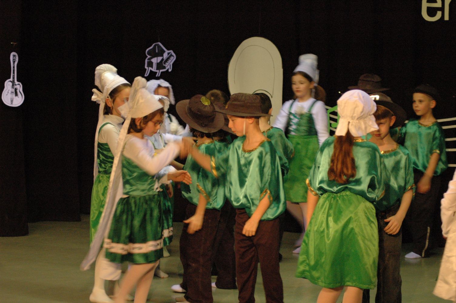 spectacle primaire0343.JPG