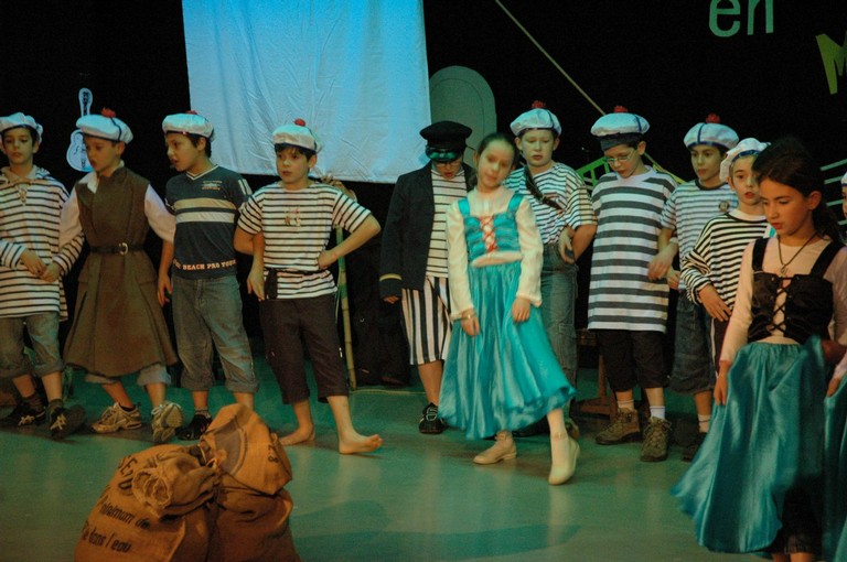 spectacle primaire0400.JPG