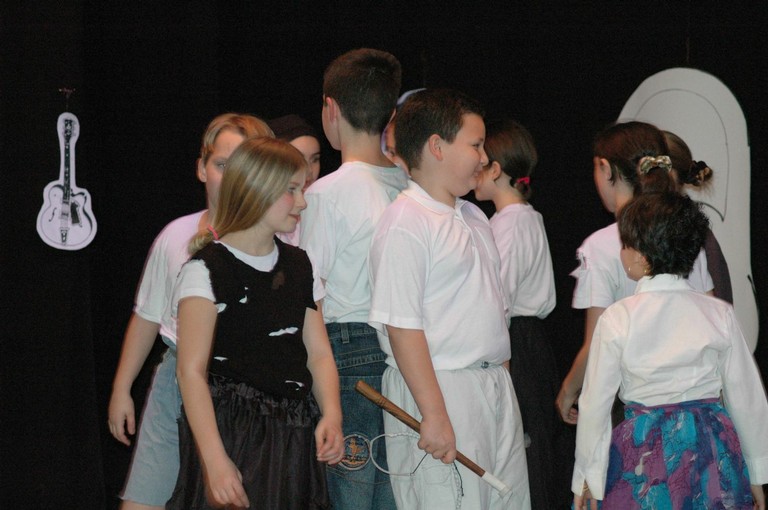 spectacle primaire0411.JPG