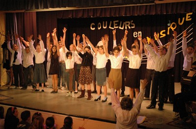 spectacle primaire0427.JPG