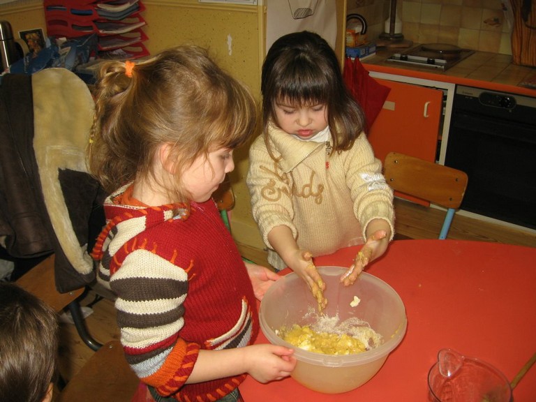 2007.01.09-10 PS-MS Galette des rois (19).JPG