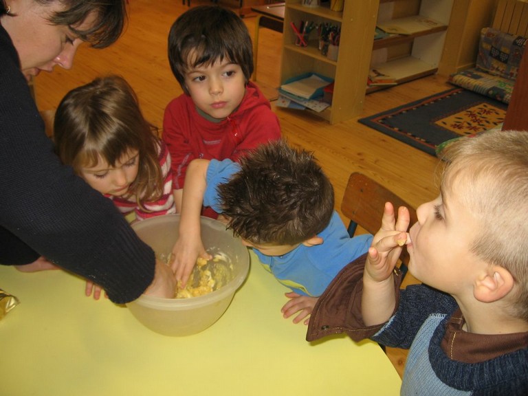 2007.01.09-10 PS-MS Galette des rois (22).JPG