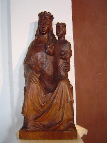 029 statue de la Vierge.JPG