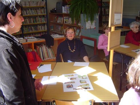 081 entre deux petit papotage.JPG