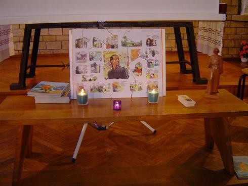 101 devant le puzzle reconstitue.JPG